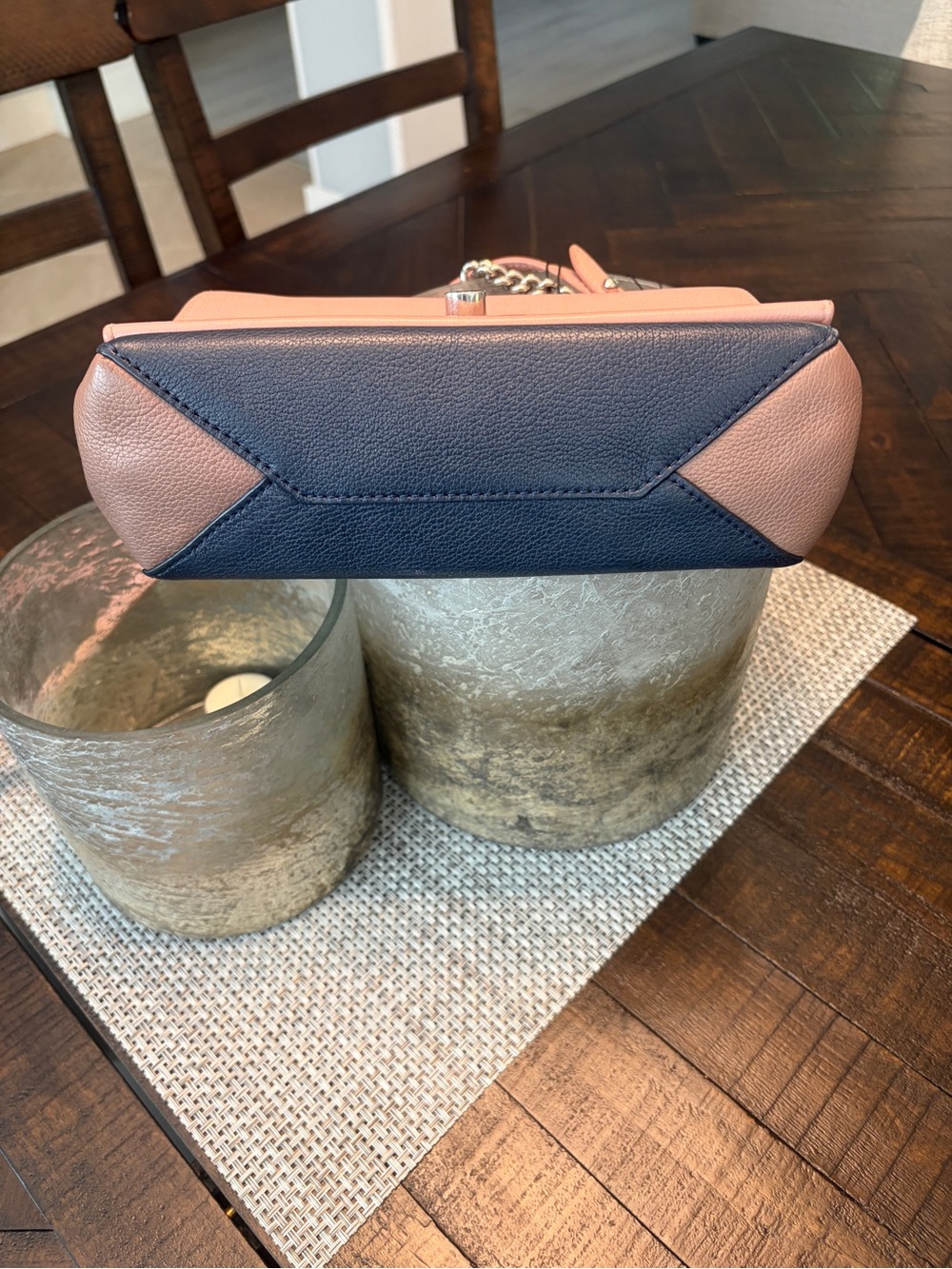 Louis Vuitton Lockme II BB bag - Picture 7 of 16